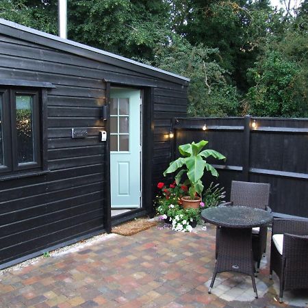 Charming Woodland Lodge 2 Person 1 Bedroom Great Yarmouth Eksteriør billede