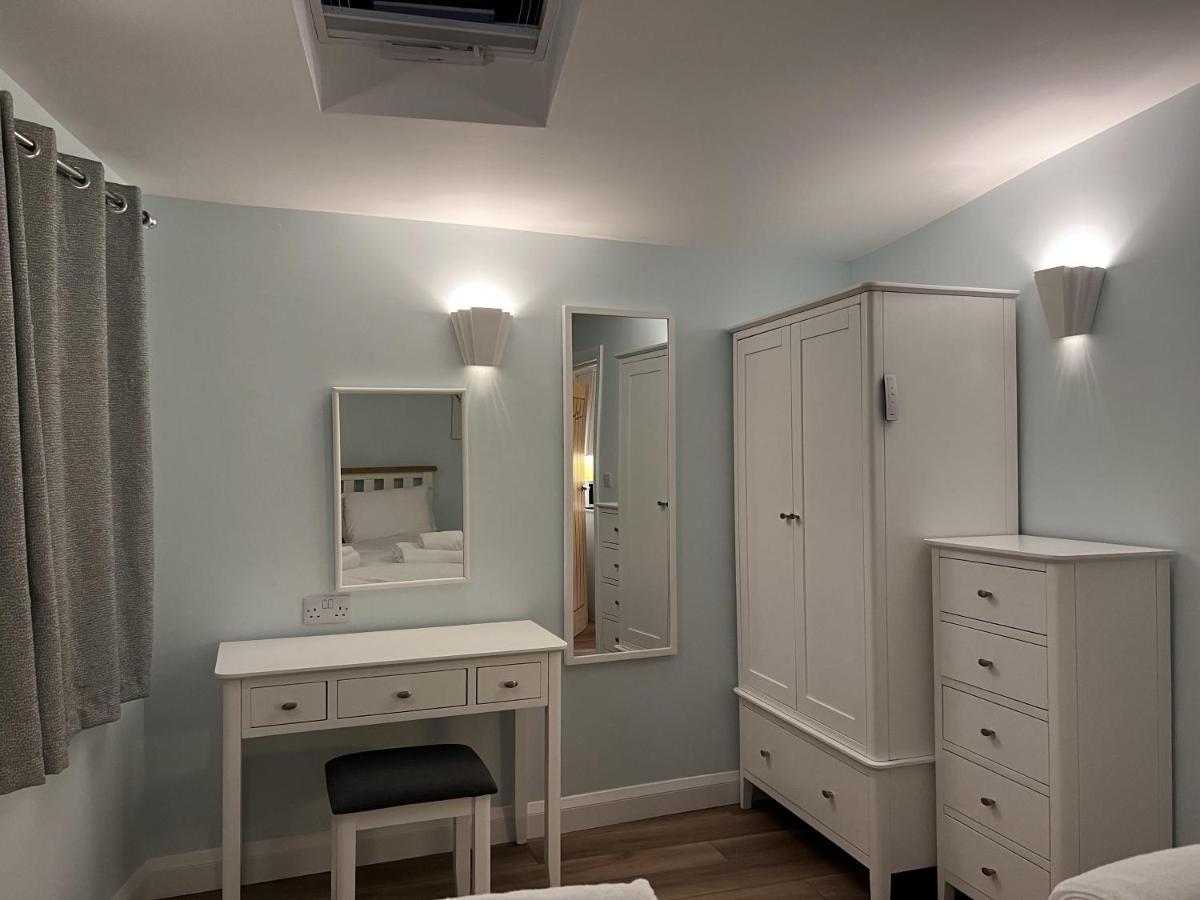 Charming Woodland Lodge 2 Person 1 Bedroom Great Yarmouth Eksteriør billede