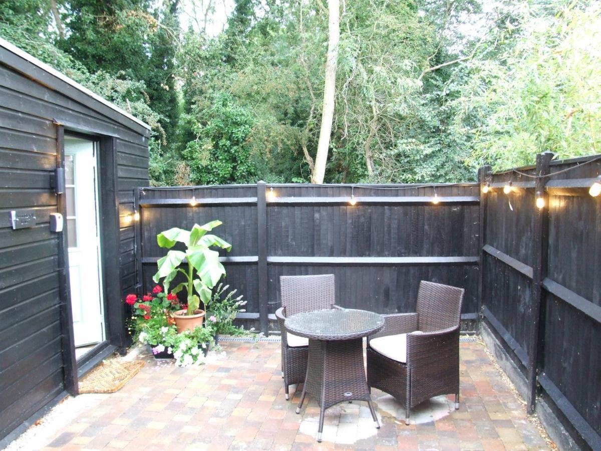 Charming Woodland Lodge 2 Person 1 Bedroom Great Yarmouth Eksteriør billede
